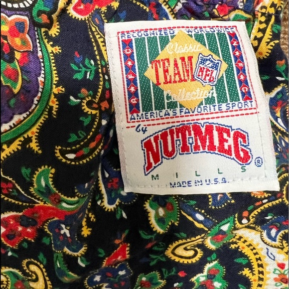 RARE VINTAGE TEAM NFL CLASSIC COLLECTION SHORTS - Picture 5 of 6